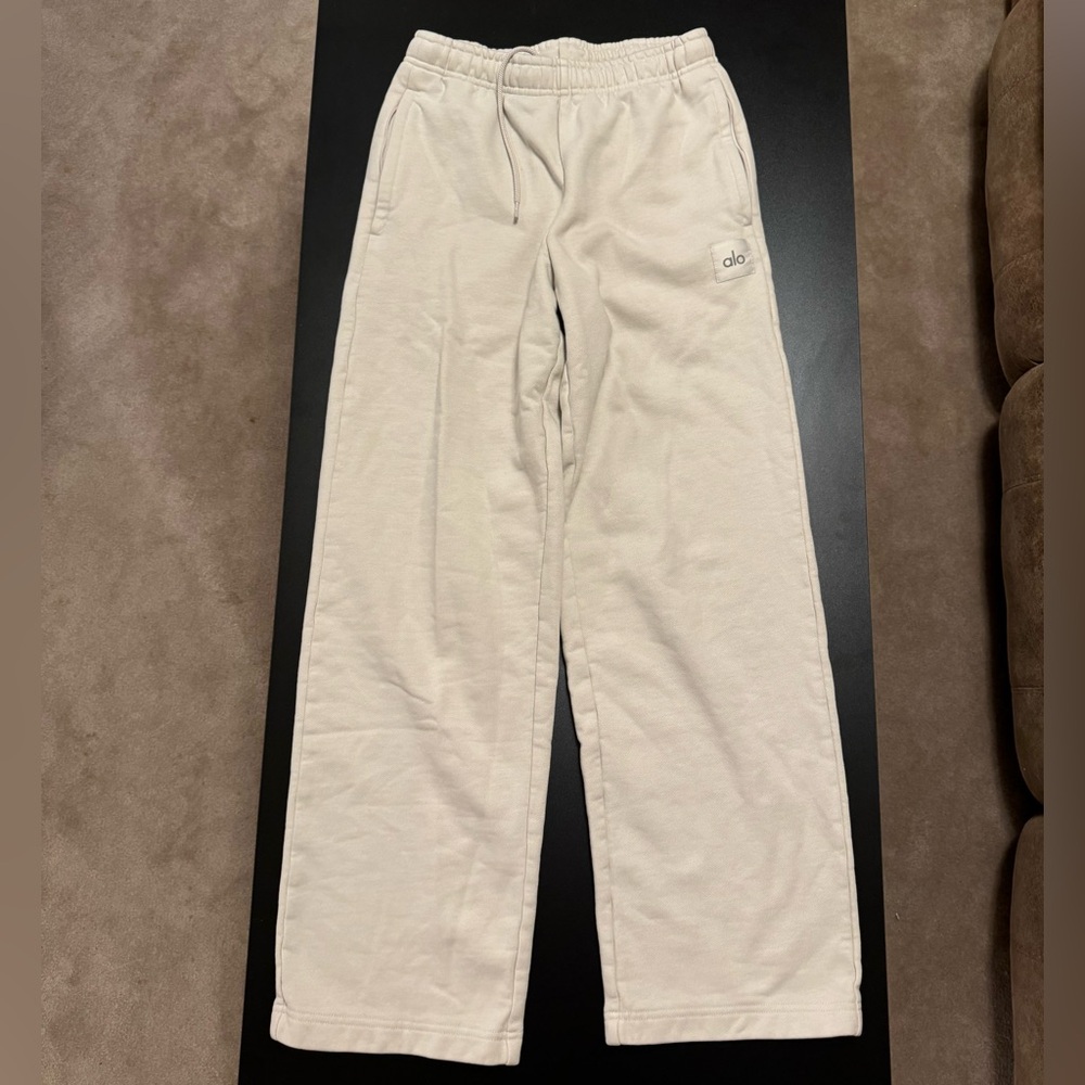 Alo Women’s Straight Leg Sweatpants Size Small